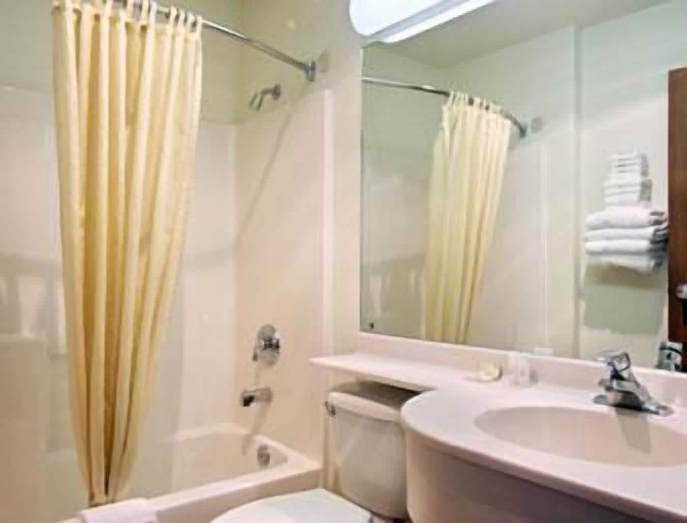 Microtel Inn And Suites Πουέμπλο Εξωτερικό φωτογραφία